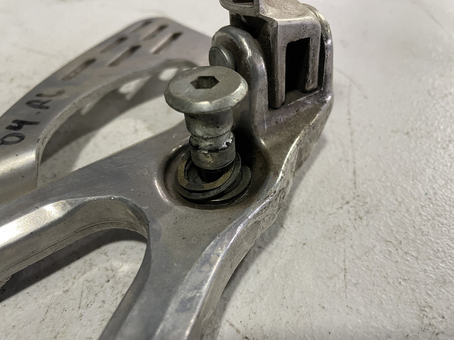 03-05 YAMAHA YZF R6 LEFT REARSET REAR SET FOOT PEG W SHIFTER