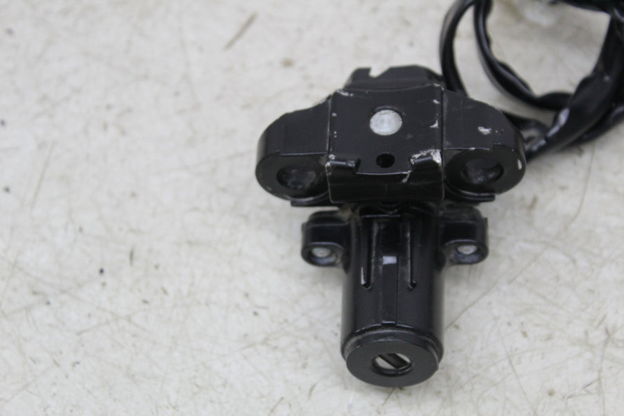24 KAWASAKI NINJA ZX4R IGNITION LOCK KEY SET W/ GAS CAP AND SEAT LOCK
