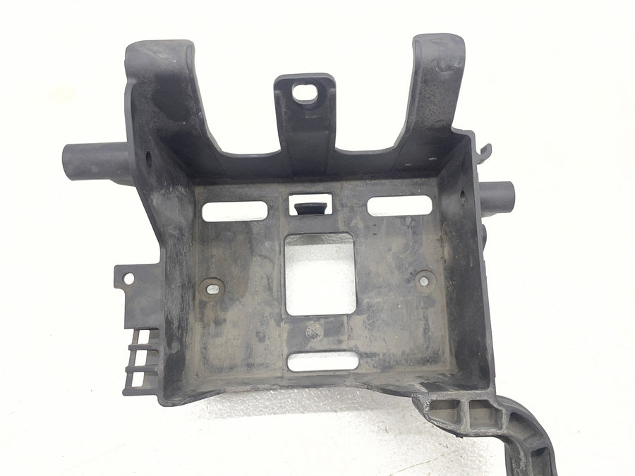 07-11 HARLEY-DAVIDSON STREET GLIDE FLHX BATTERY TRAY BOX HOLDER