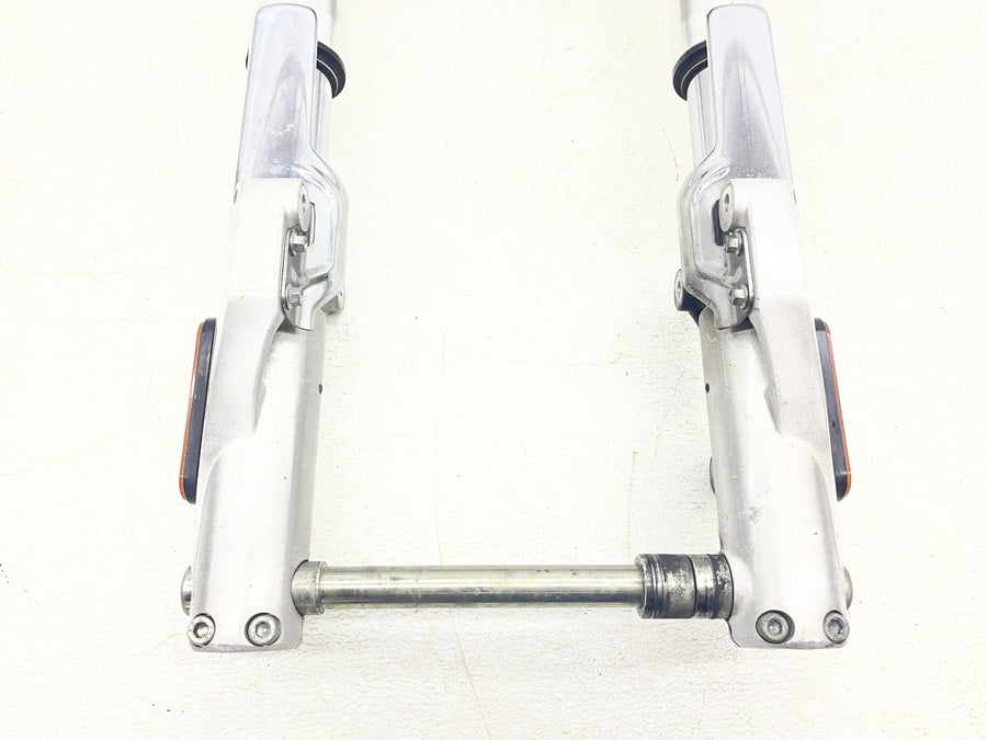 04-06 VICTORY KINGPIN FRONT FORKS SHOCK SUSPENSION TRIPLE TREE STRAIGHT