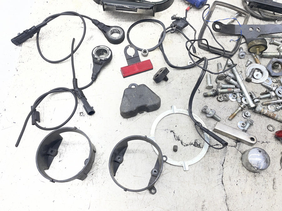13 HARLEY-DAVIDSON ROAD GLIDE CVO CUSTOM FLTRXSE2 PARTS HARDWARE LOT