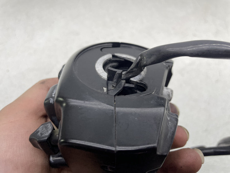 17-23 HARLEY-DAVIDSON ELECTRA GLIDE ULTRA LIMITED FLHTK LEFT CONTROL SWITCH