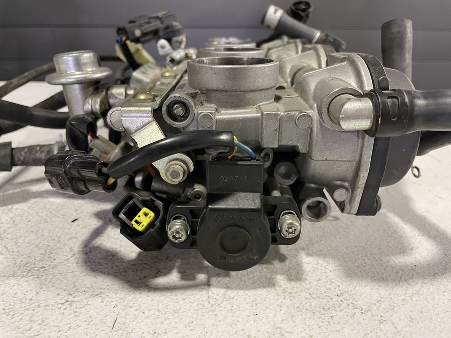 03-05 YAMAHA YZF R6/YZF R6S THROTTLE BODY BODIES FUEL INJECTORS TPS