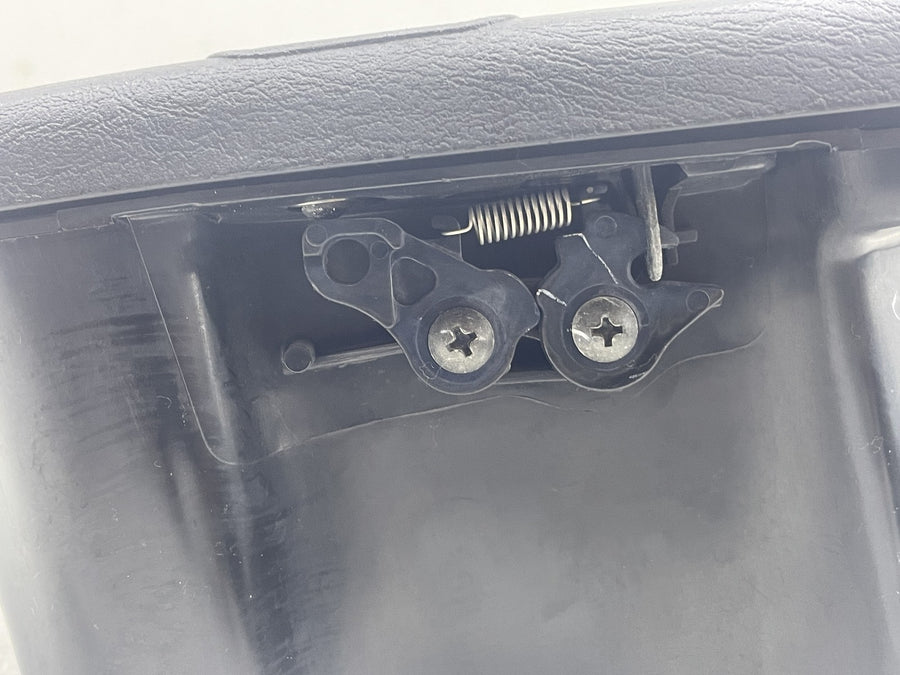 06-10 HONDA GOLDWING 1800 GL1800 FRONT LEFT STORAGE LUGGAGE COMPARTMENT POCKET