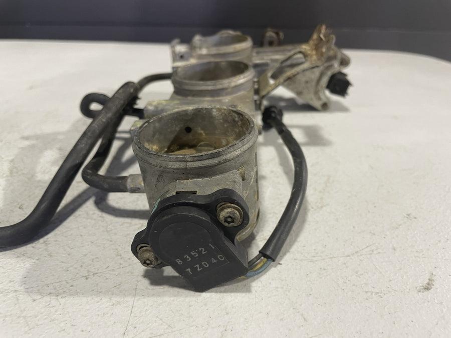 07 TRIUMPH SPEED TRIPLE 1050 THROTTLE BODY BODIES TPS