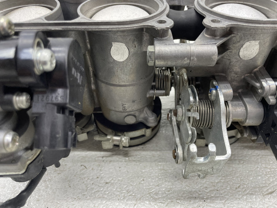 06-15 YAMAHA FZ1 THROTTLE BODY BODIES