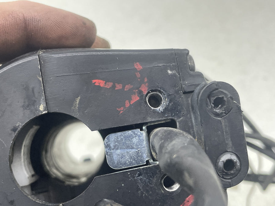 12-17 VICTORY CROSS COUNTRY TOUR RIGHT LEFT SWITCH CONTROL HORN SIGNALS ON OFF