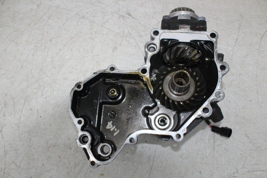 04 SUZUKI MARAUDER 1600 VZ1600 K ENGINE MOTOR BEVEL GEAR W/ HOUSING COVER