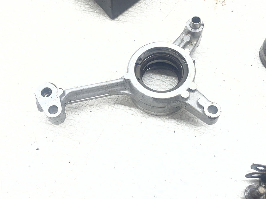 98-01 YAMAHA GRIZZLY 600 YFM600 ENGINE PARTS HARDWARE BRACKET BALANCE GEAR CHAIN