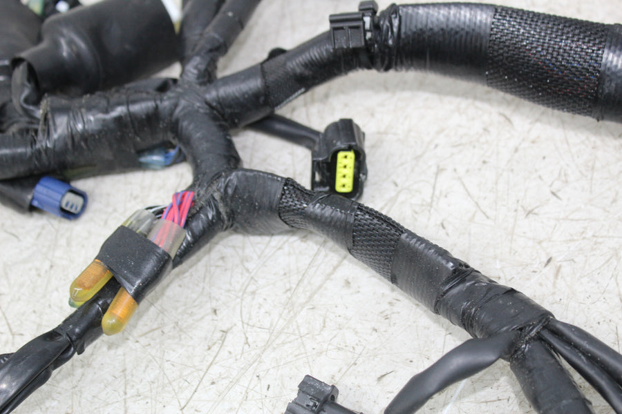 20-24 YAMAHA YZF R1 MAIN ENGINE WIRING HARNESS MOTOR WIRE LOOM (SEE DESCP)
