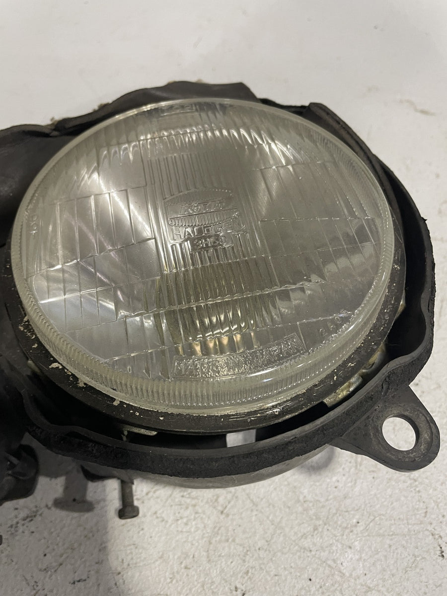 89-90 YAMAHA FZR600 FRONT HEADLIGHT HEAD LIGHT LAMP 2AX-8432A-A0-00