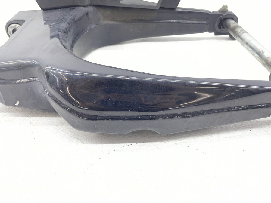 07-11 HARLEY-DAVIDSON ELECTRA GLIDE ULTRA CLASSIC FLHTCU REAR SWINGARM