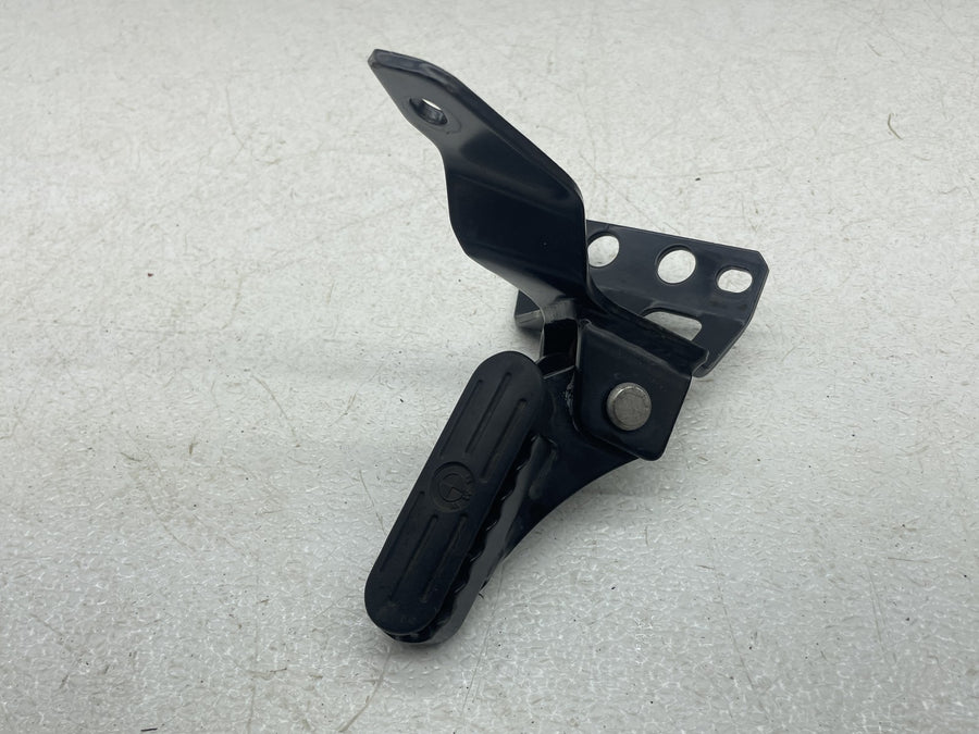 11-15 BMW G650 GS G650GS LEFT RIGHT FRONT FOOT RESTS PEGS STEPS SET PAIR