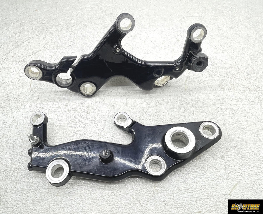 25-26 HARLEY-DAVIDSON NIGHTSTER RH975 FRAME MOUNT BRACKET PAIR