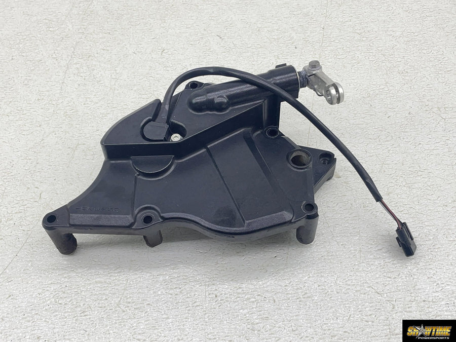 11-26 SUZUKI GSXR600 GSXR750 ENGINE SPROCKET COVER SPEED SENSOR