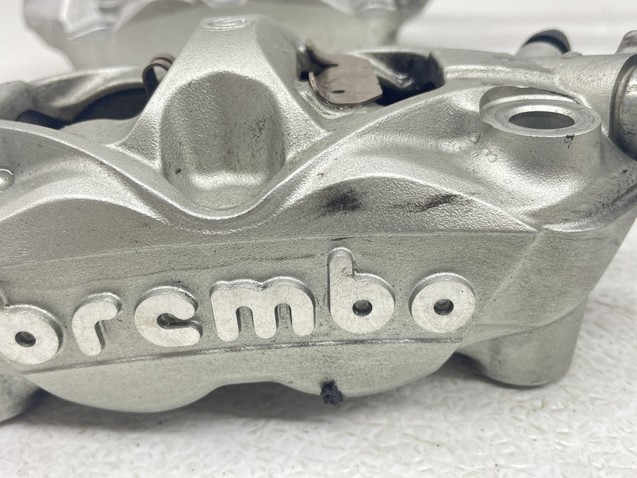 11-26 SUZUKI GSXR750 GSXR600 BREMBO RIGHT LEFT FRONT BRAKE CALIPERS