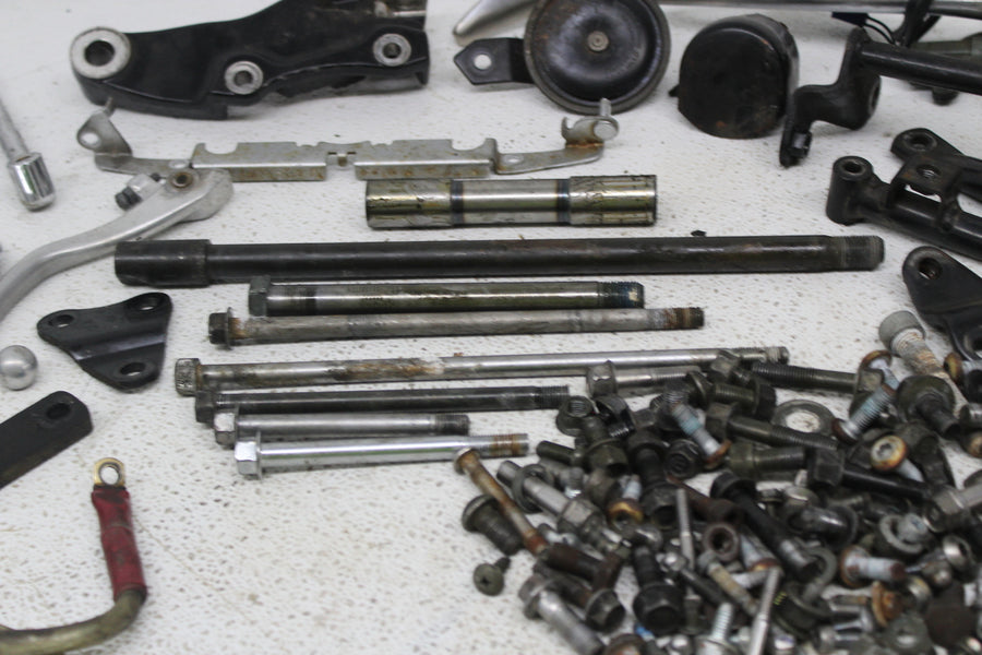 1999 YAMAHA V STAR 1100 XVS1100 CUSTOM PARTS AND HARDWARE NUTS BOLTS