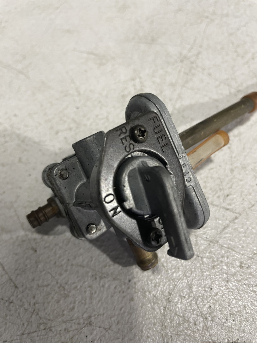 94-09 KAWASAKI NINJA 500R EX500D FUEL GAS TANK PETCOCK SHUT ON OFF VALVE
