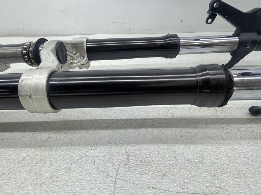 06-15 YAMAHA FZ1 FZ1S FRONT FORKS SHOCK SUSPENSION TRIPLE TREE STRAIGHT