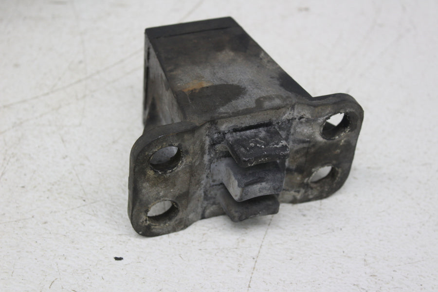 1998 YAMAHA WAVEVENTURE 700 WVT700 ENGINE MOTOR MOUNTS