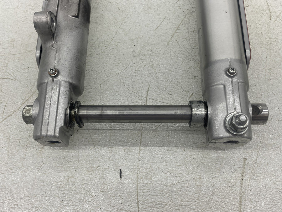 04-06 HARLEY-DAVIDSON SPORTSTER 1200 XL1200C FRONT FORKS SUSPENSION TRIPLE TREE