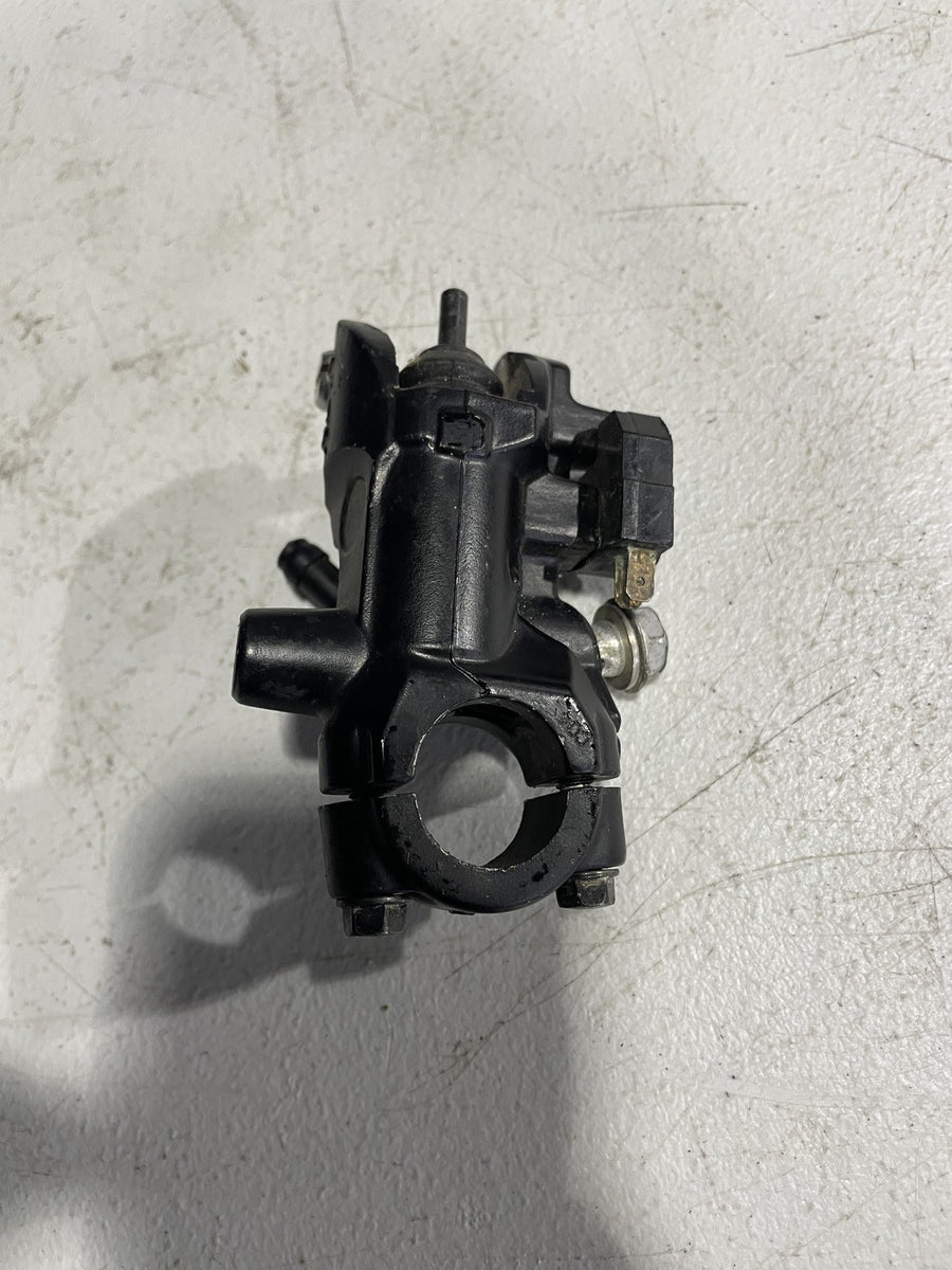 06-07 SUZUKI GSXR750 FRONT BRAKE MASTER CYLINDER 59600-47H10