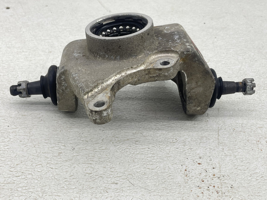 05-09 KAWASAKI BRUTE FORCE 750 KVF750 FRONT RIGHT STEERING KNUCKLE 39186-0034