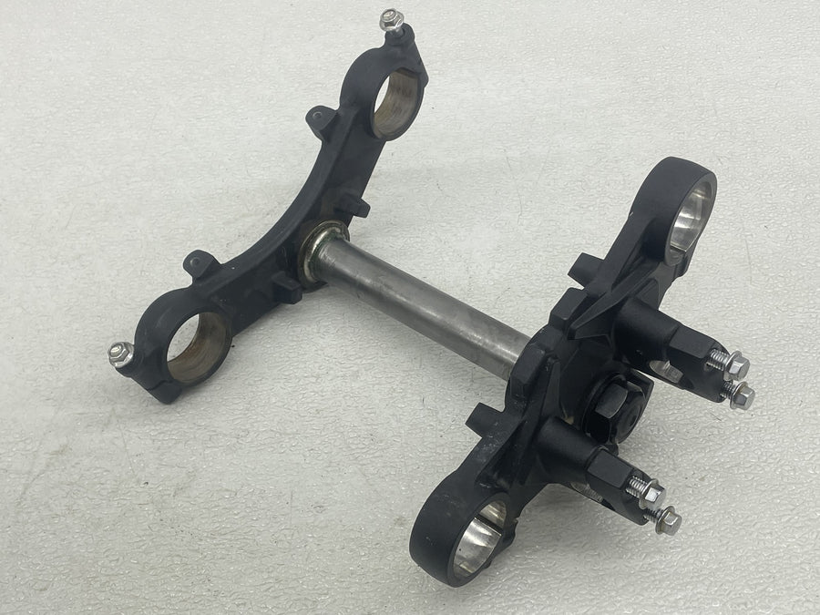 18-26 KAWASAKI Z125 PRO BR125 FRONT FORKS CLAMP TRIPLE TREE STEM