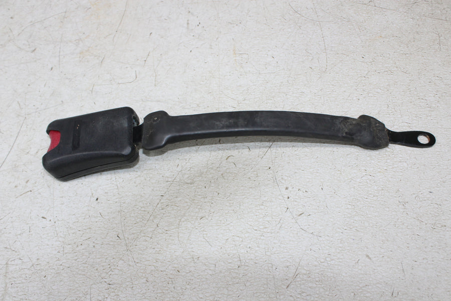 16-18 YAMAHA WOLVERINE YXE700 RIGHT PASSENGER SEAT BELT LATCH