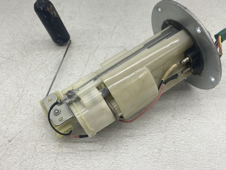 09-15 SUZUKI SFV650 GLADIUS FUEL PUMP GAS PETROL SENDER UNIT