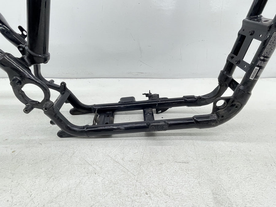21-22 HARLEY-DAVIDSON IRON 883 XL883N FRAME CHASSI STPSS 38 STRAIGHT NICE