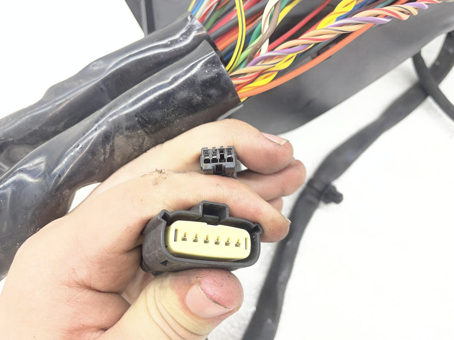 13 HARLEY-DAVIDSON ROAD GLIDE CVO CUSTOM FLTRXSE2 MAIN ENGINE WIRING HARNESS