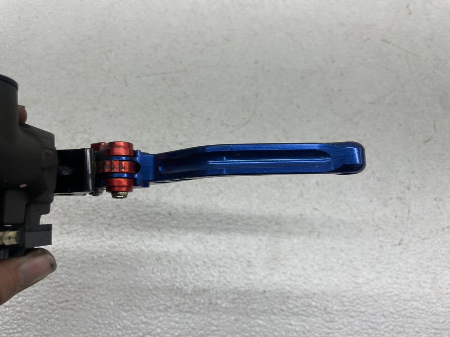 06-07 SUZUKI GSXR600 FRONT BRAKE MASTER CYLINDER