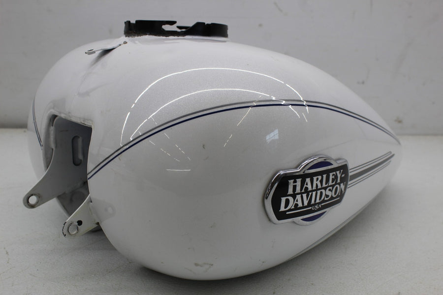 12-16 HARLEY-DAVIDSON ELECTRA GLIDE ULTRA CLASSIC FLHTCU GAS FUEL TANK