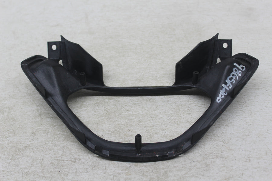 97-98 SUZUKI BANDIT 1200 FRONT LOWER INNER EXHAUST V FAIRING COWL GUARD