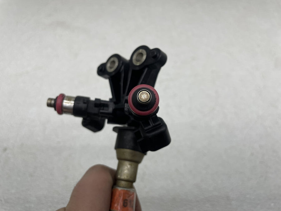 17-23 HARLEY-DAVIDSON ELECTRA GLIDE ULTRA LIMITED FLHTK FUEL INJECTORS W/ RAIL