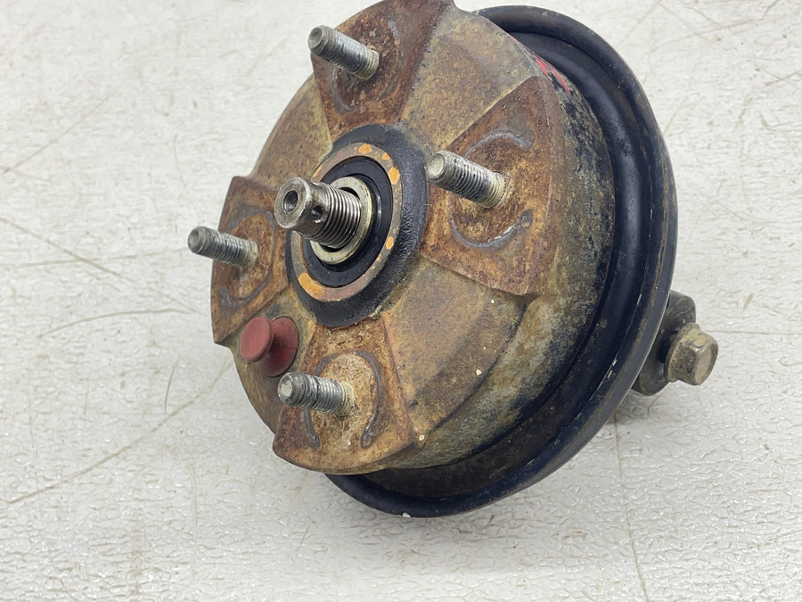91-96 HONDA FOURTRAX 200 TRX200 TYPE II FRONT RIGHT HUB DRUM SPINDLE KNUCKLE