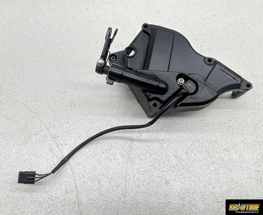 11-26 SUZUKI GSXR750 GSXR600 ENGINE SPROCKET COVER SPEED SENSOR