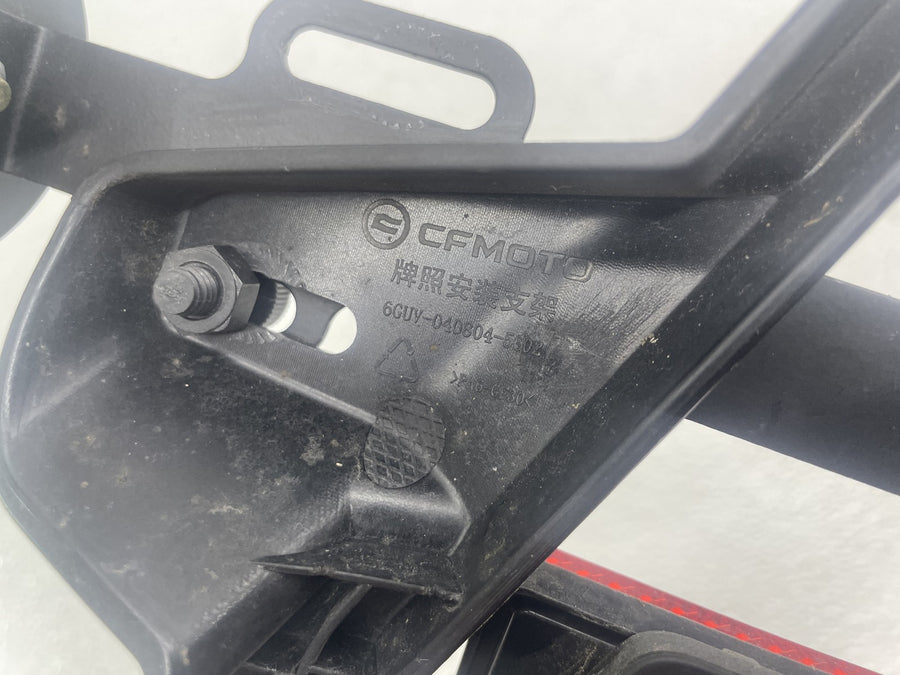 23-25 CF-MOTO 675SS REAR LICENSE PLATE MOUNT LIGHT