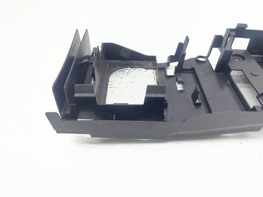 08-16 YAMAHA YZF R6 REAR BACK TAIL UNDERTAIL BATTERY TRAY PLASTIC