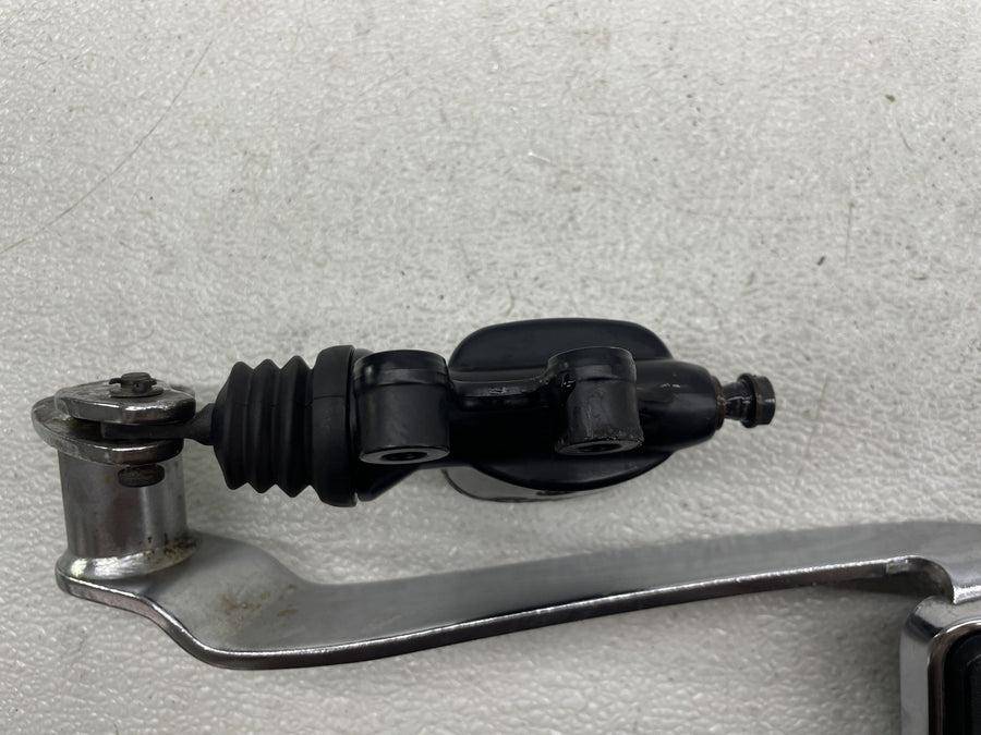 07-11 HARLEY-DAVIDSON STREET GLIDE FLHX REAR BACK BRAKE MASTER CYLINDER