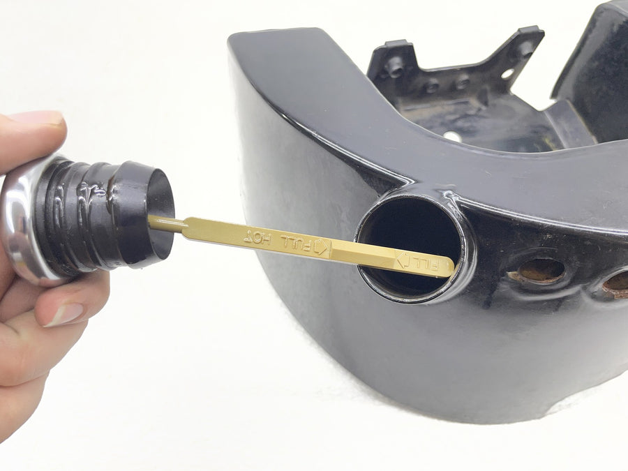 01-06 HARLEY-DAVIDSON SOFTAIL STANDARD FXSTI ENGINE MOTOR OIL TANK RESIVOIR