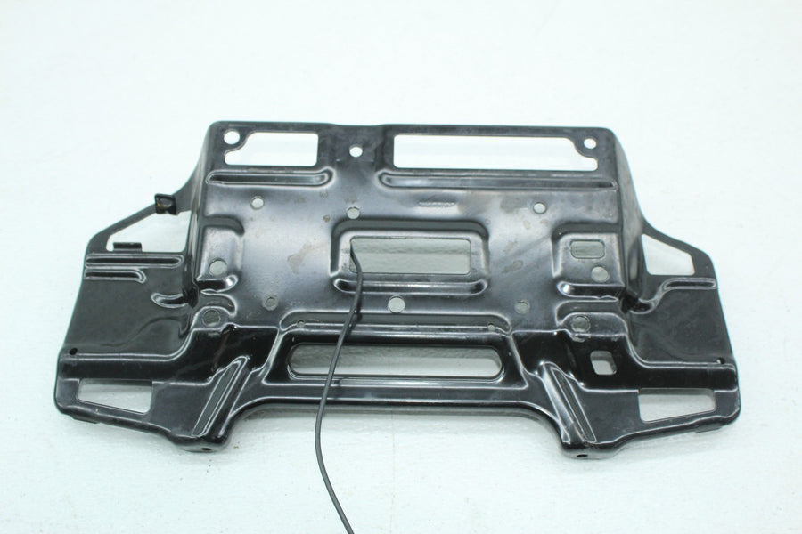 17-23 HARLEY-DAVIDSON ELECTRA GLIDE FLHTK INNER FAIRING RADIO MOUNT BRACKET