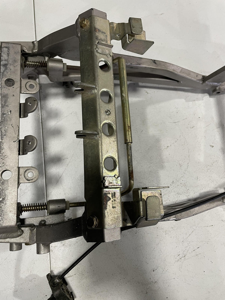 93-95 KAWASAKI NINJA ZX7R REAR BACK TAIL SUBFRAME SUB FRAME