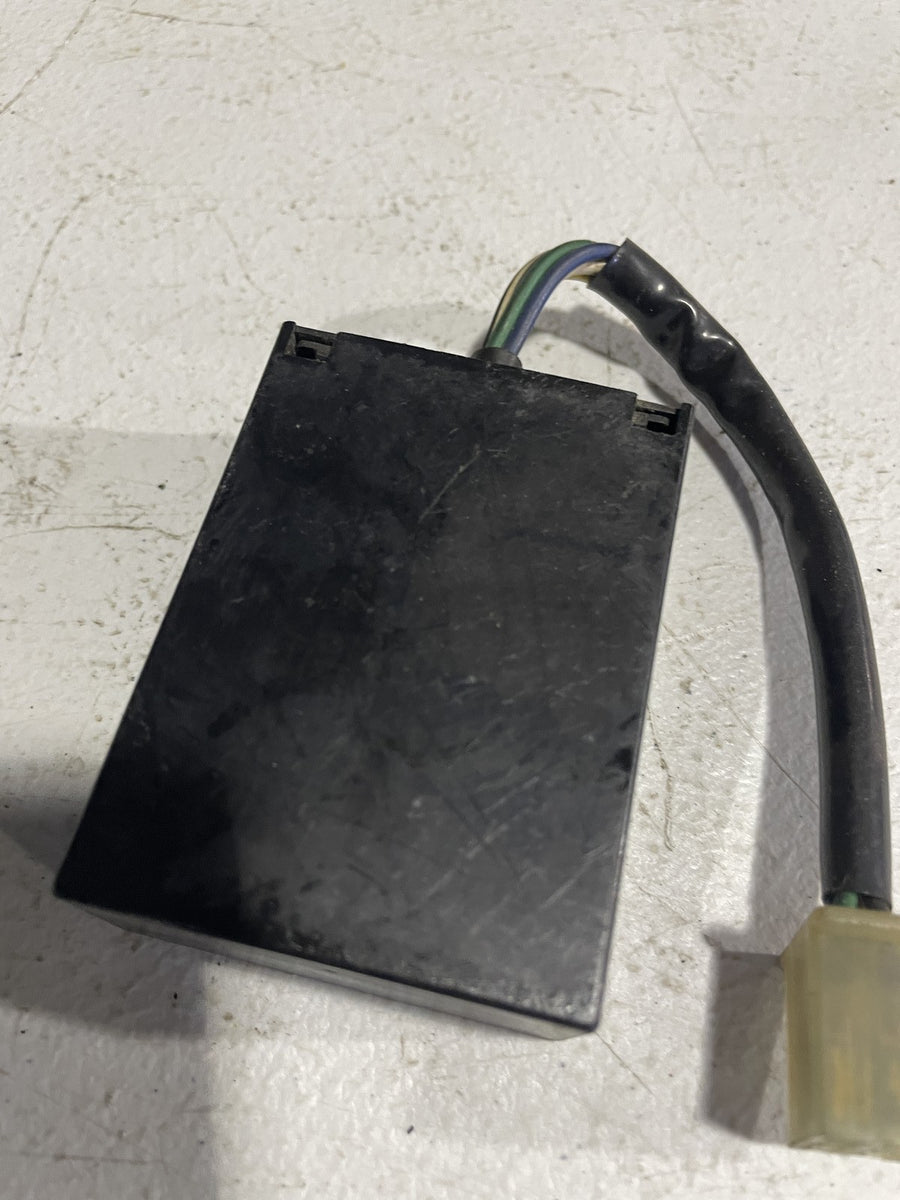 82-84 HONDA V45 MAGNA VF750C OEM ECU CDI ECM COMPUTER MODULE BOX