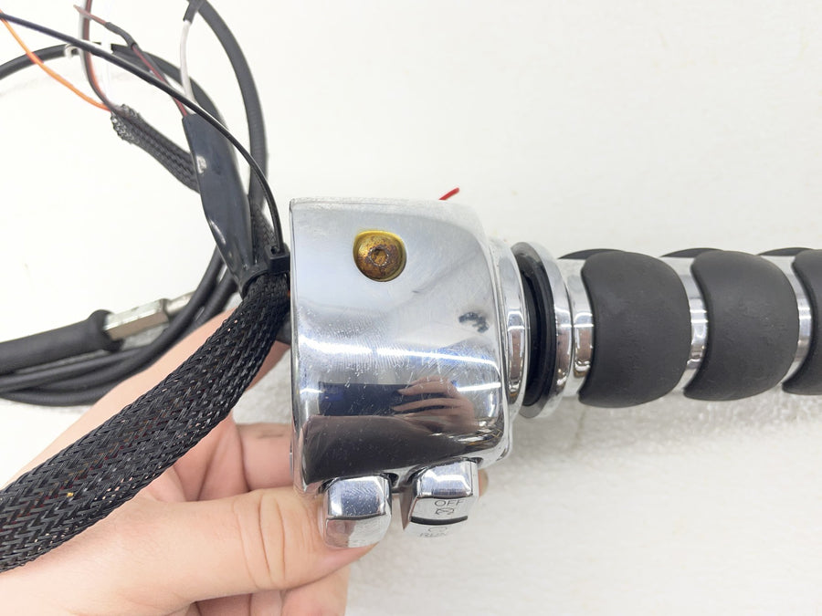 01-06 HARLEY-DAVIDSON SOFTAIL STANDARD FXSTI CHROME RIGHT CONTROL SWITCH