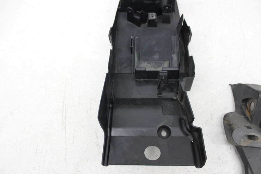 11-13 HONDA CBR250R REAR BACK TAIL UNDERTAIL FAIRING COWL FENDER BATTERY TRAY
