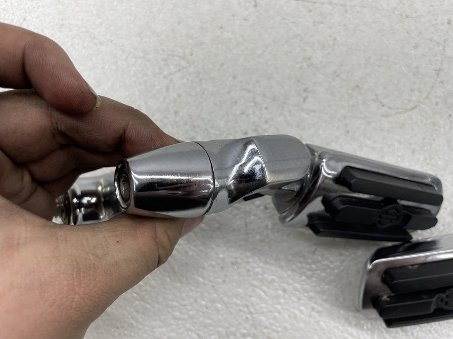 07-11 HARLEY-DAVIDSON ROAD KING CLASSIC FLHRC FRONT HIGHWAY FOOTPEGS PAIR