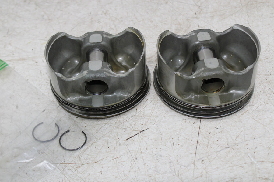 07 YAMAHA V STAR 1300 XVS1300 ENGINE FRONT REAR CYLINDERS PISTONS BLOCK (READ)