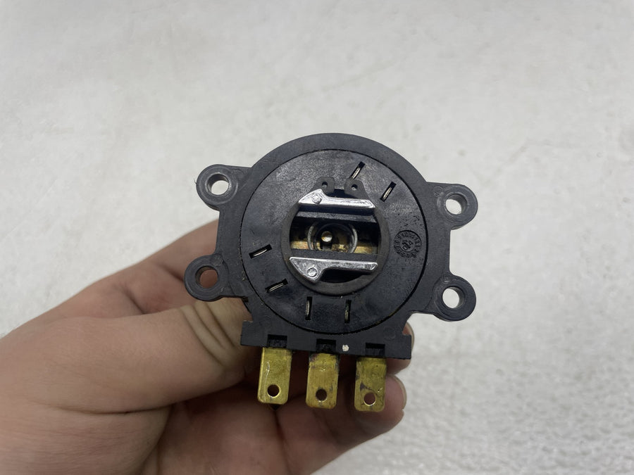 01-06 HARLEY-DAVIDSON SOFTAIL STANDARD FXSTI IGNITION LOCK